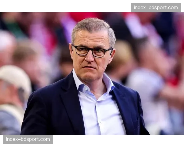 拜仁慕尼黑CEO德雷森呼吁改革版权收入分配模式,支持50+1原则下的商业开放 拜仁慕尼黑CEO德雷森呼吁改革版权收入分配模式,支持50+1原则下的商业开放